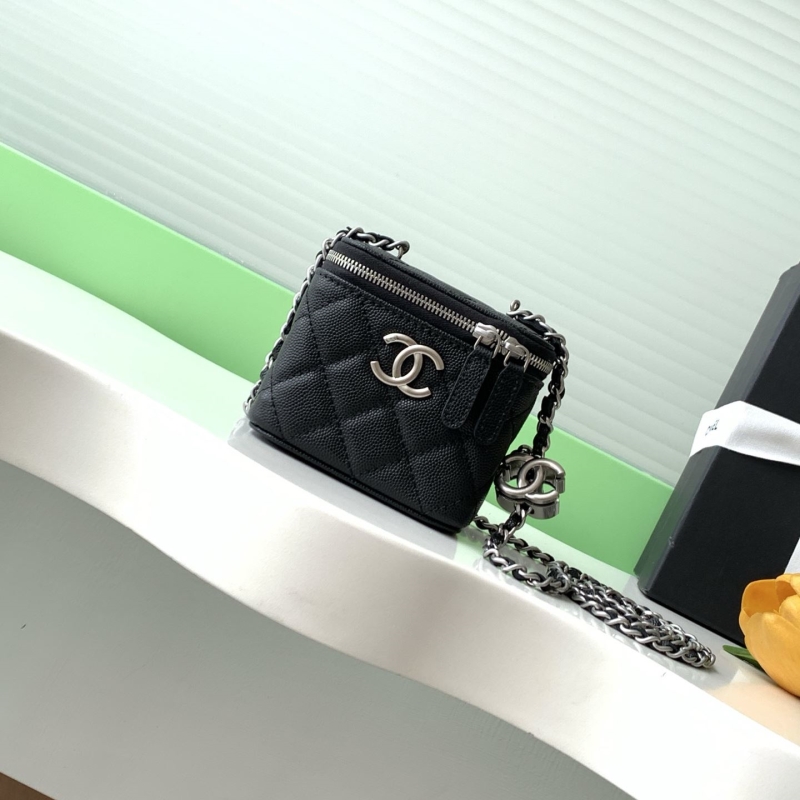 Ch**el cosmetic bags